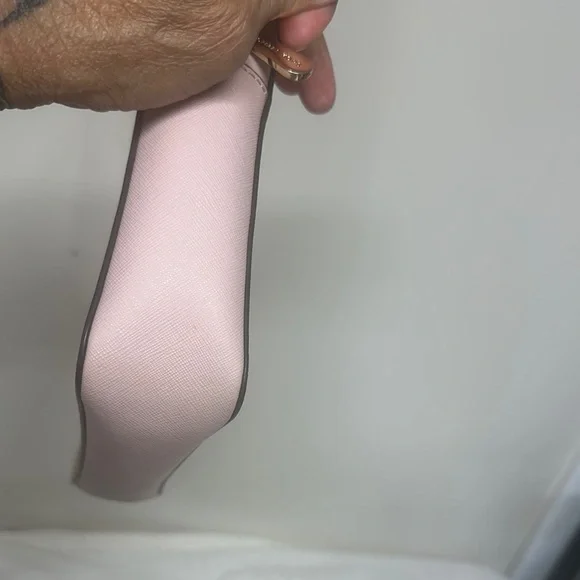 Michael Kors Pink Crossbody Bag with Structured Design - Picture 7 of 16